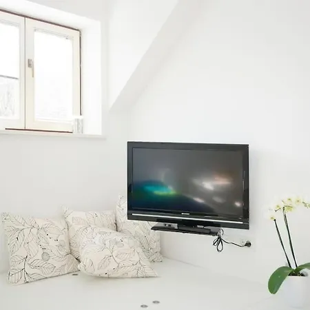 The Cute, Sunny Apartment In The Center +P Ljubljana Exterior photo